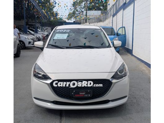 Mazda 2 Carros en venta
