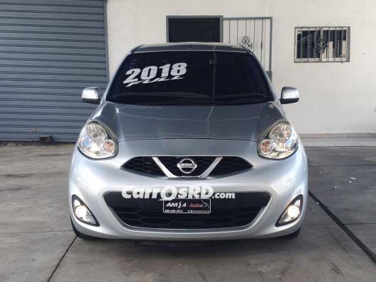 Nissan March Hatchback en venta