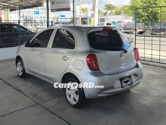 Nissan March Hatchback en venta