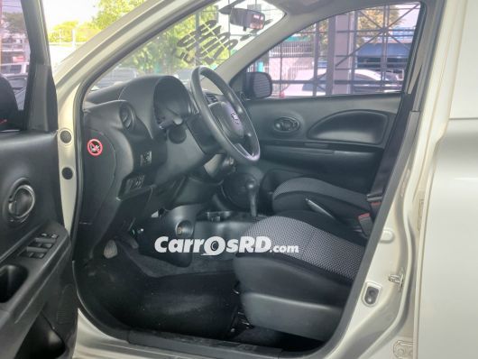 Nissan March Hatchback en venta