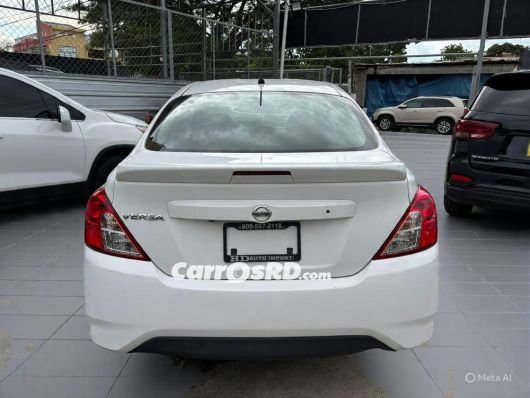 Nissan Versa Carros en venta
