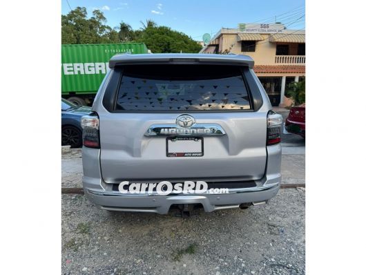 Toyota 4Runner Jeepeta en venta