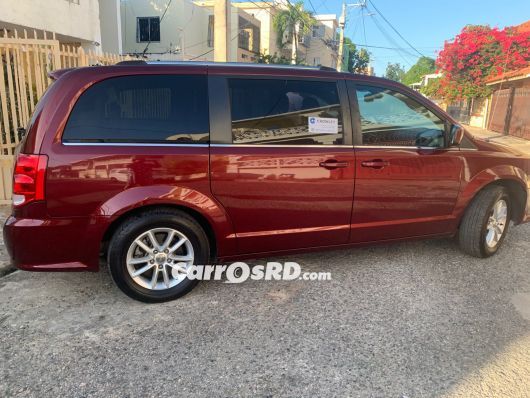 Dodge Grand Caravan Minivan en venta