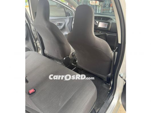 Toyota Vitz Hatchback en venta