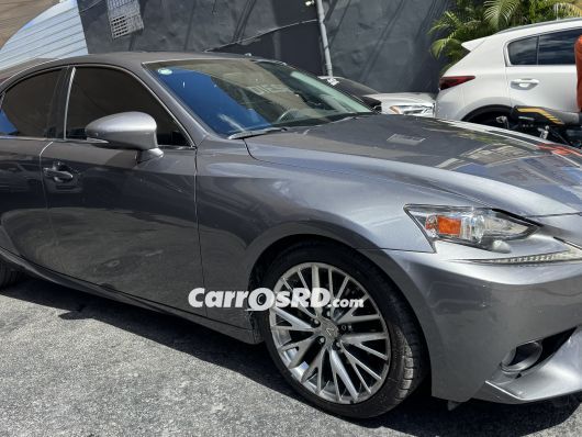 Lexus IS Carros en venta