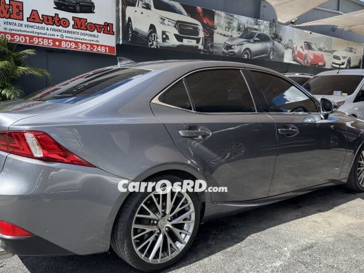 Lexus IS Carros en venta