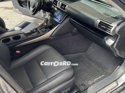 Lexus IS Carros en venta