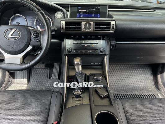 Lexus IS Carros en venta