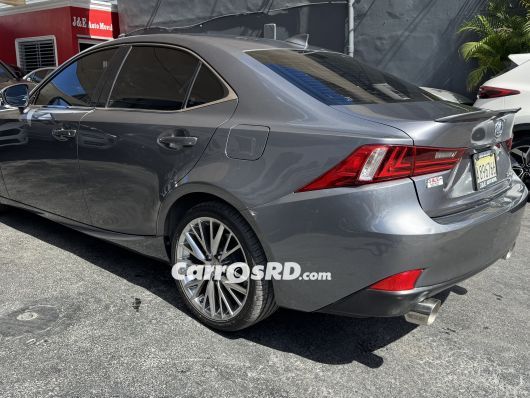 Lexus IS Carros en venta