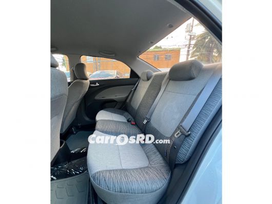 Kia Soluto Carros en venta