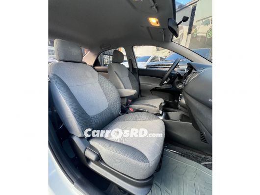 Kia Soluto Carros en venta