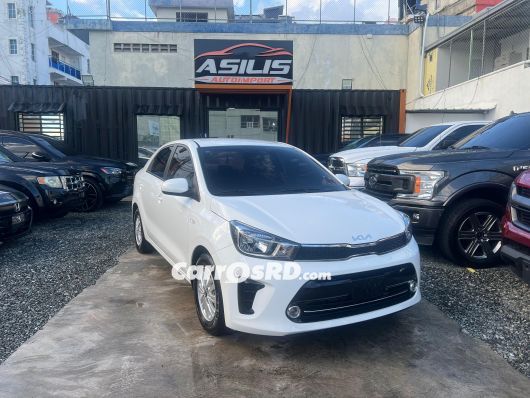 Kia Soluto Carros en venta
