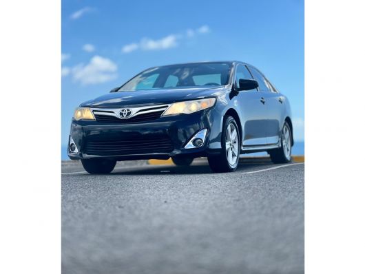 Toyota Camry LE en venta