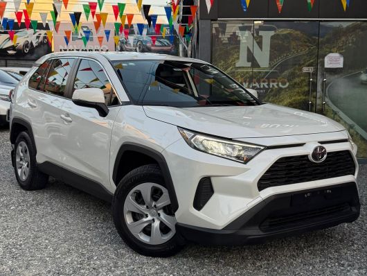 Toyota RAV4 LE en venta