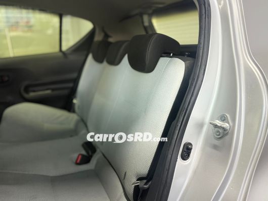 Toyota Aqua Carros en venta