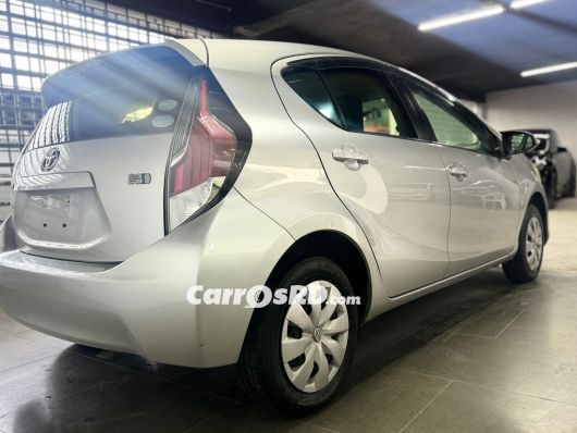Toyota Aqua Carros en venta
