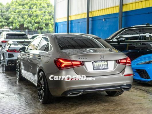 Mercedes-Benz Clase A Carros en venta