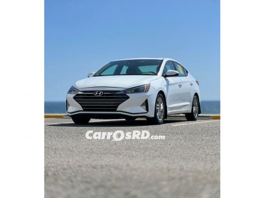 Hyundai Elantra Carros en venta