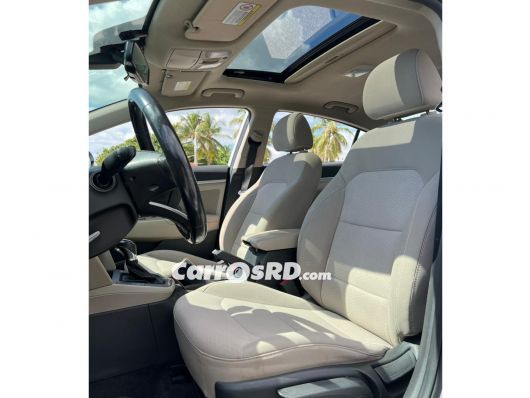 Hyundai Elantra Carros en venta