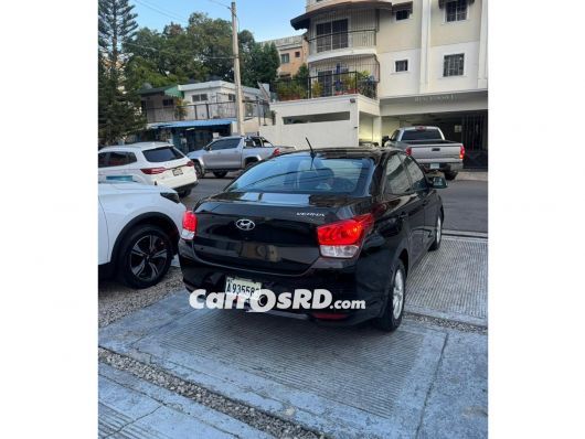Hyundai Verna Carros en venta