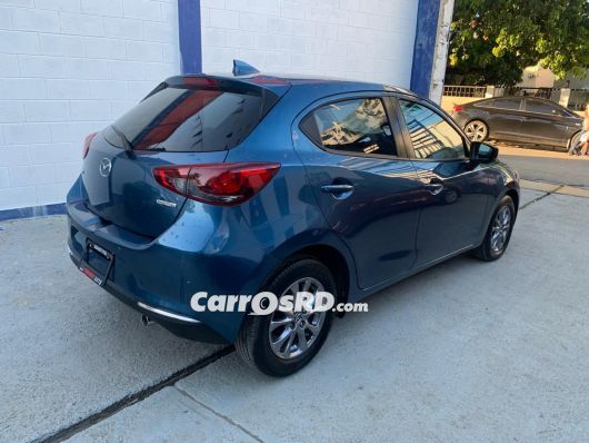 Mazda 2 Carros en venta