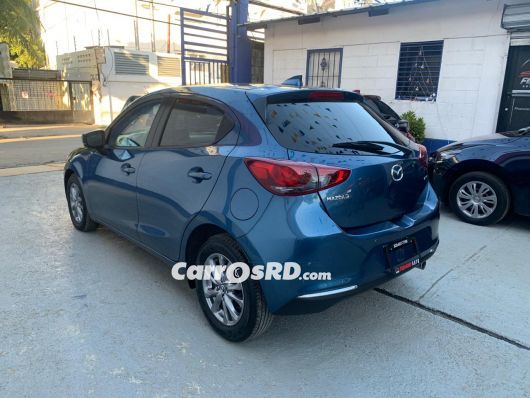 Mazda 2 Carros en venta