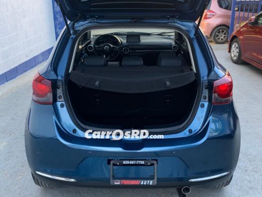 Mazda 2 Carros en venta