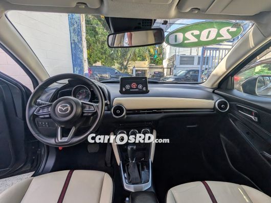 Mazda 2 Carros en venta