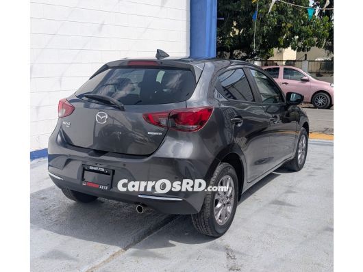Mazda 2 Carros en venta