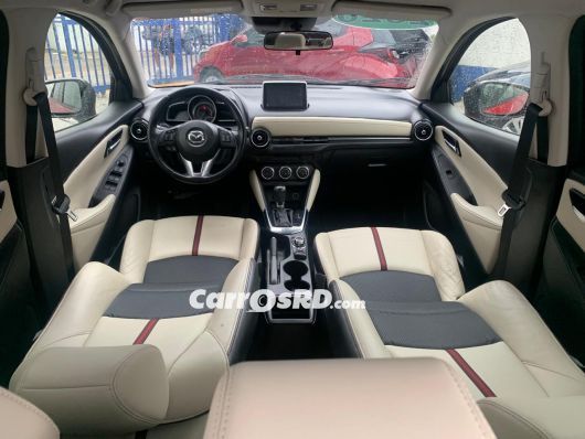 Mazda Demio Hatchback en venta