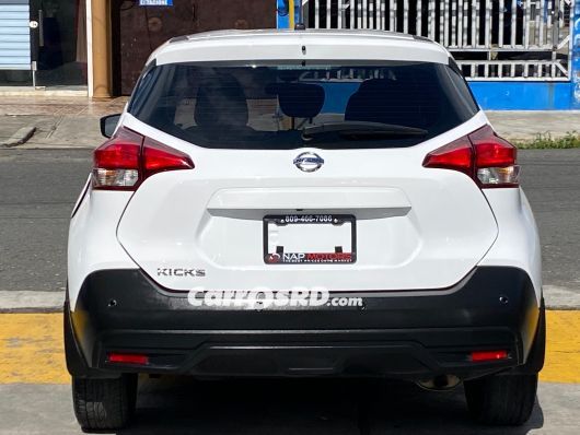 Nissan Kicks Carros en venta