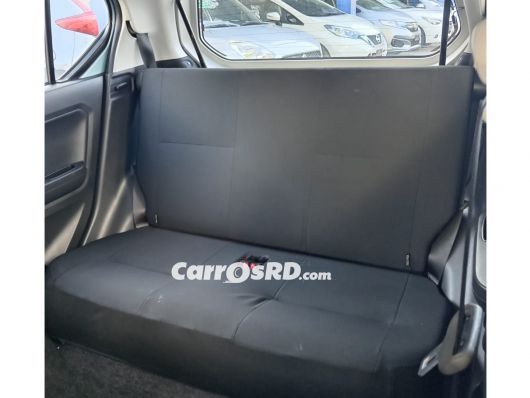 Daihatsu Mira Hatchback en venta