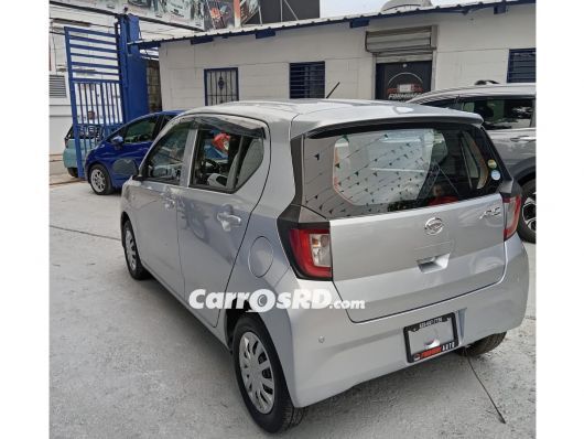 Daihatsu Mira Hatchback en venta