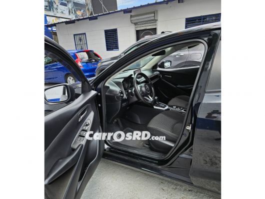 Mazda Demio Hatchback en venta