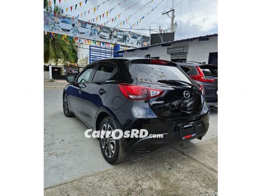 Mazda Demio Hatchback en venta
