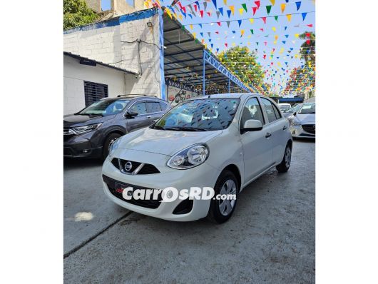 Nissan March Hatchback en venta