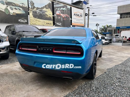 Dodge Challenger Carros en venta