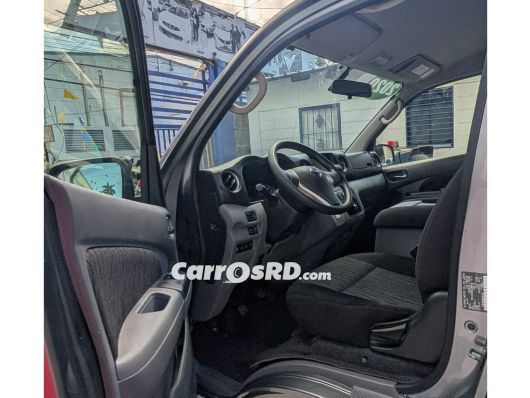 Nissan NV Minivan en venta