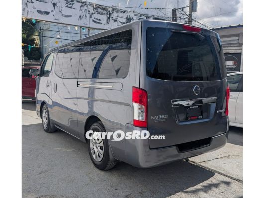Nissan NV Minivan en venta