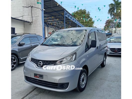 Nissan NV Minivan en venta