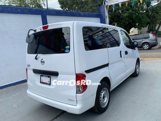 Nissan NV Minivan en venta