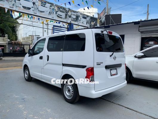 Nissan NV Minivan en venta