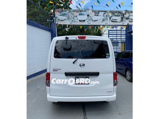 Nissan NV Minivan en venta