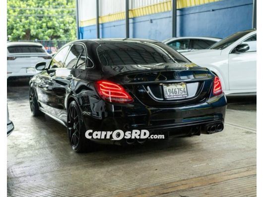 Mercedes-Benz Clase C Carros en venta