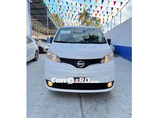 Nissan NV Minivan en venta
