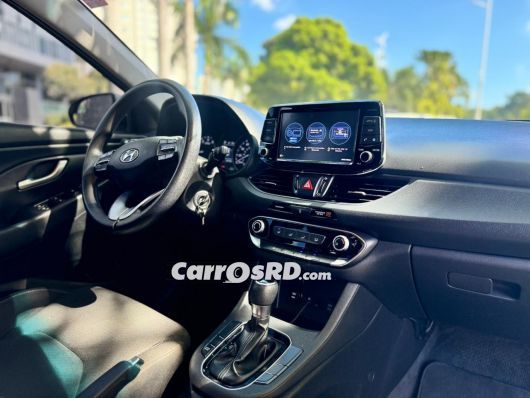 Hyundai Elantra Carros en venta