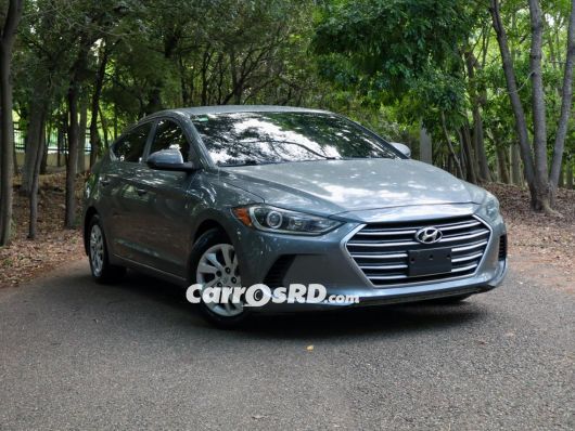 Hyundai Elantra Carros en venta