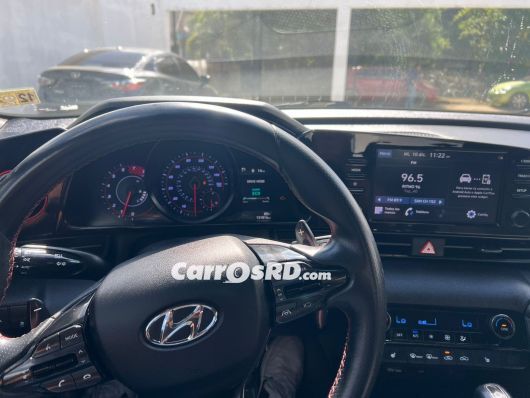 Hyundai Elantra Carros en venta