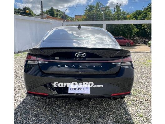 Hyundai Elantra Carros en venta