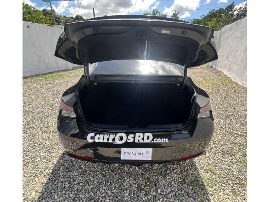 Hyundai Elantra Carros en venta